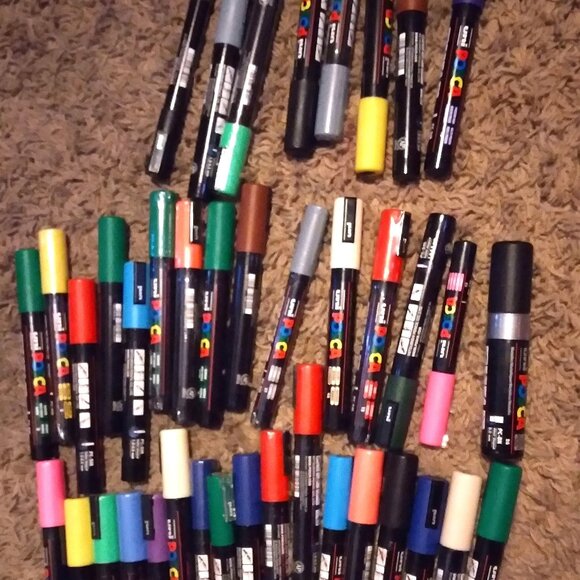 uni posca paint markers brand new 40 count - Picture 1 of 1
